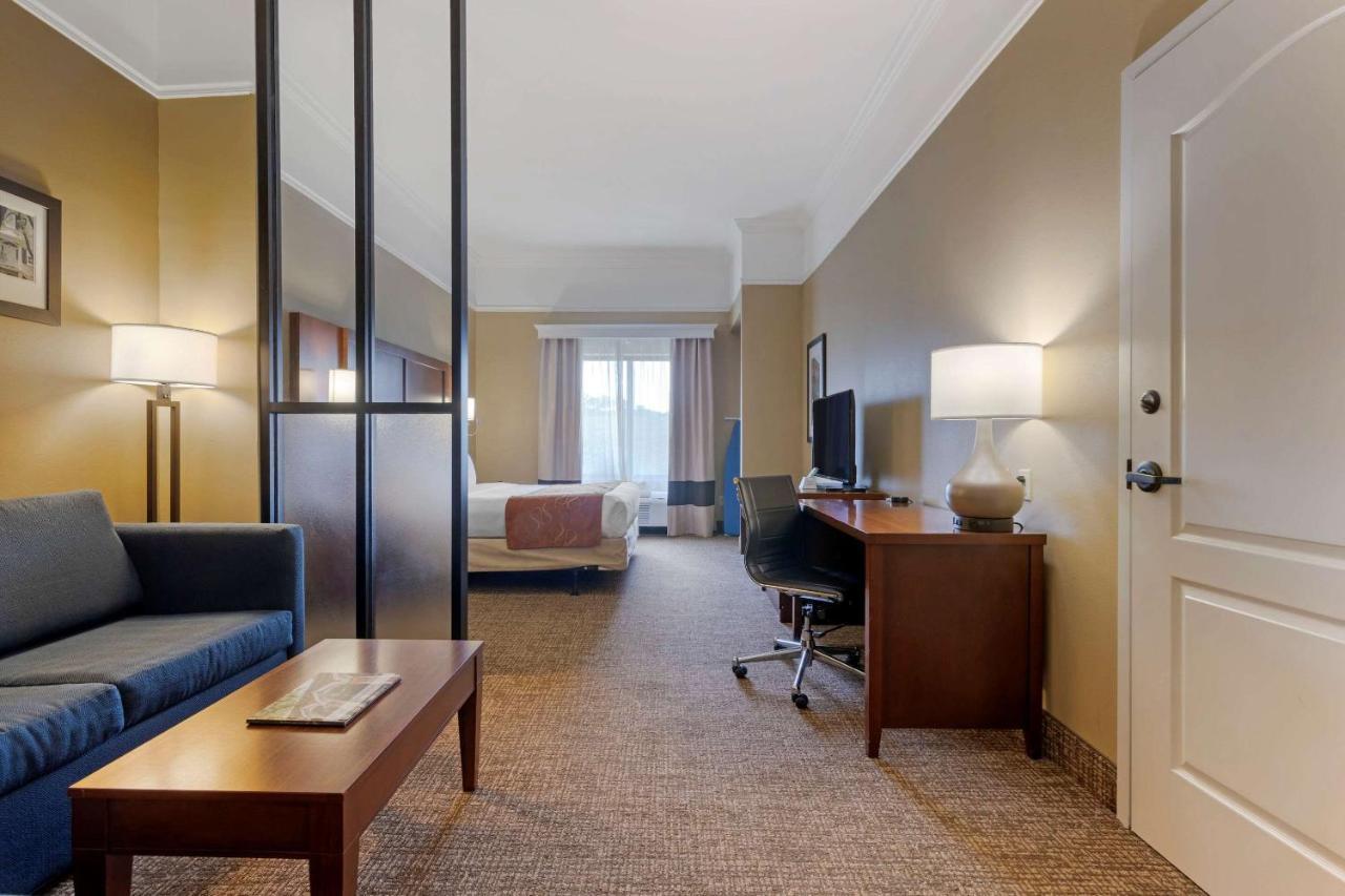 คอมฟอร์ต สวีท ซาแวนนาห์ นอร์ท Hotel พอร์ทเวนท์เวิร์ธ ภายนอก รูปภาพ