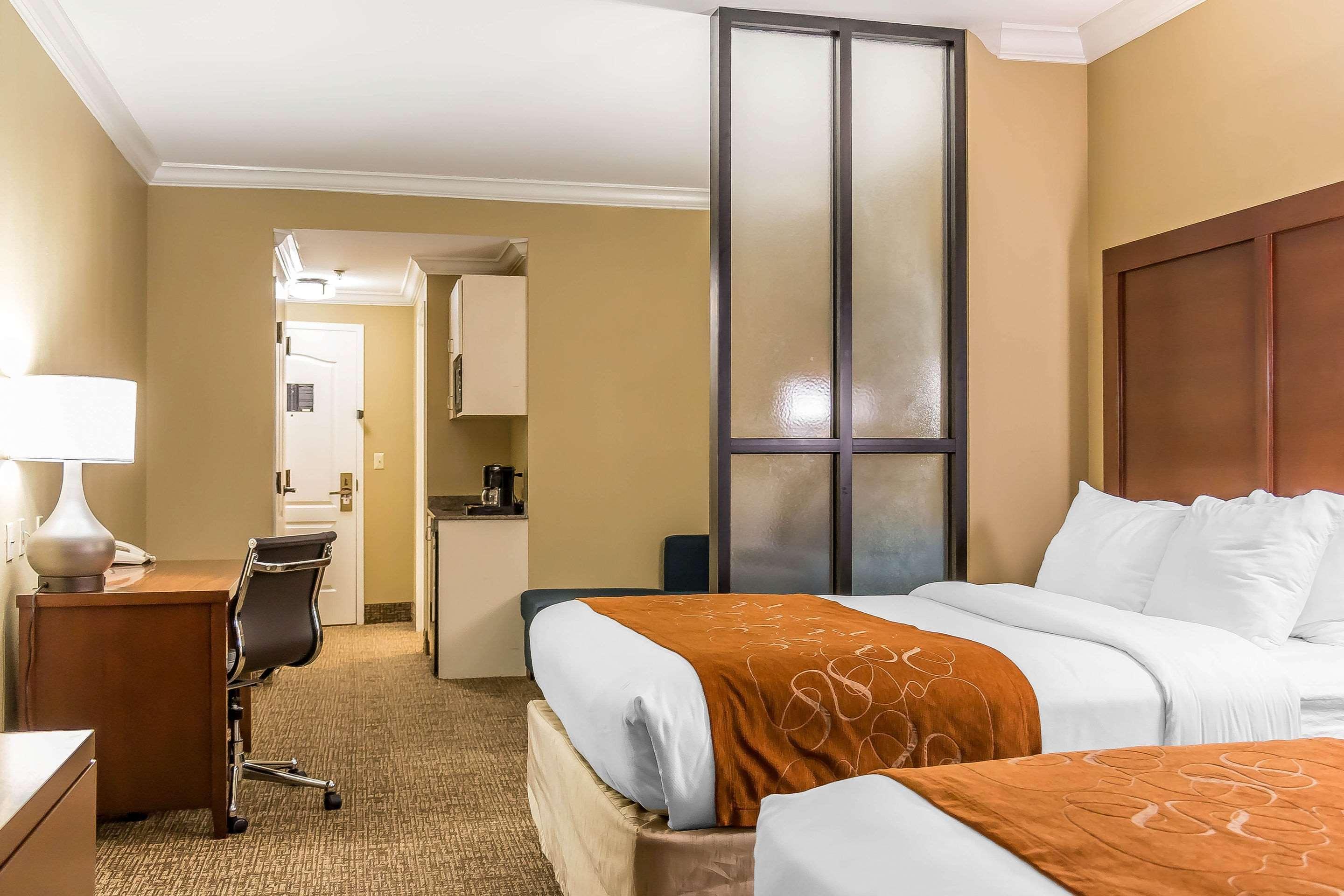 คอมฟอร์ต สวีท ซาแวนนาห์ นอร์ท Hotel พอร์ทเวนท์เวิร์ธ ภายนอก รูปภาพ